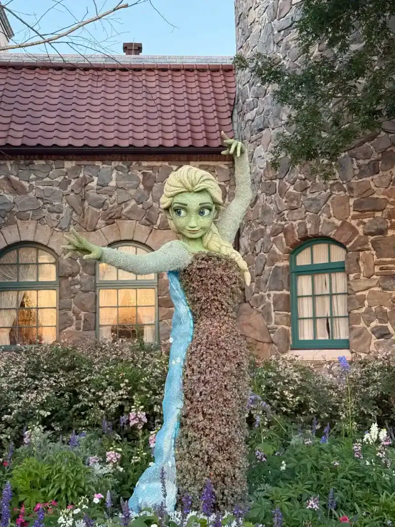 Elsa Topiary at Epcot - featured
